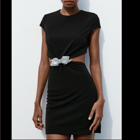 JEWEL BOW CUT OUT DRESS - Picture 3 of 11